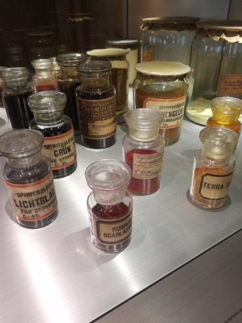 Pharmaziemuseum - Museo della farmacia - 3.JPG